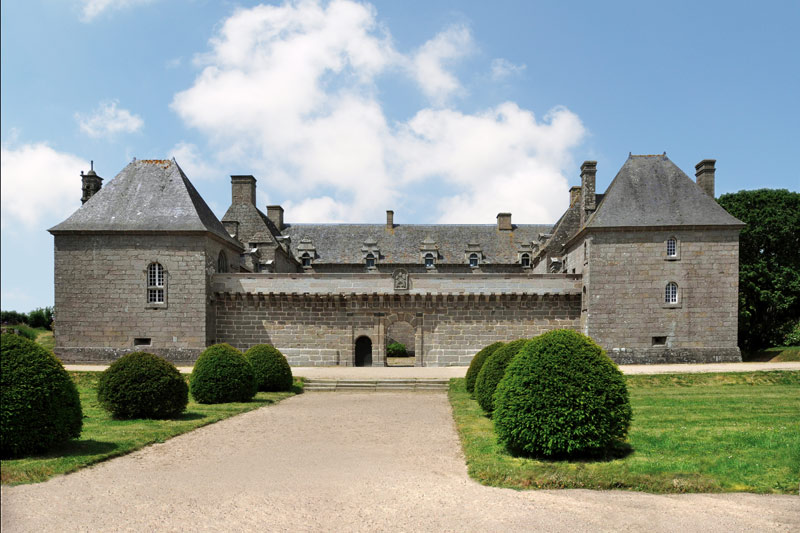 Le Château de Kergroadez